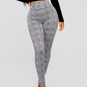 Fashion Nova leggings